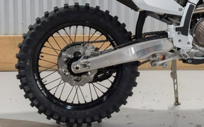 2025 Husqvarna TE 300 Pro 300