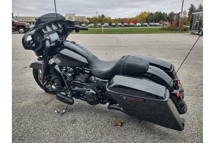 2021 Harley-Davidson® Street Glide Special