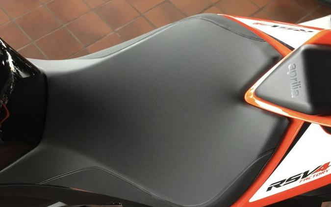 2024 Aprilia® RSV4 Factory SE09