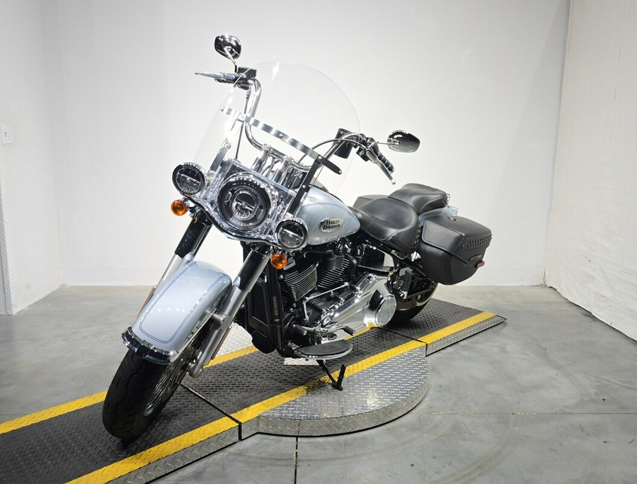 FLHCS 2023 Heritage Classic