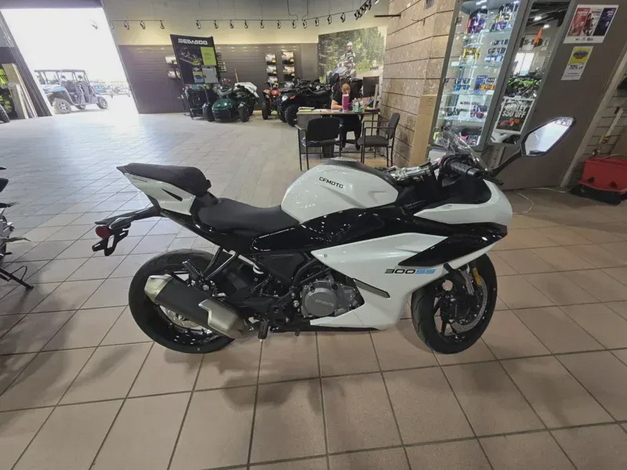 2025 CFMOTO 300SS
