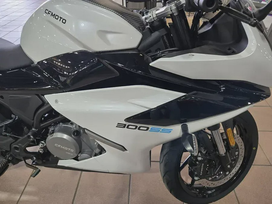 2025 CFMOTO 300SS