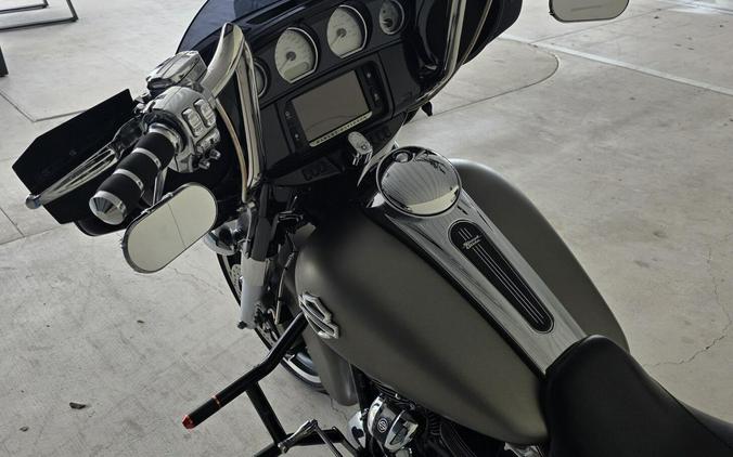 2017 Harley-Davidson® Street Glide® Special Charcoal Denim