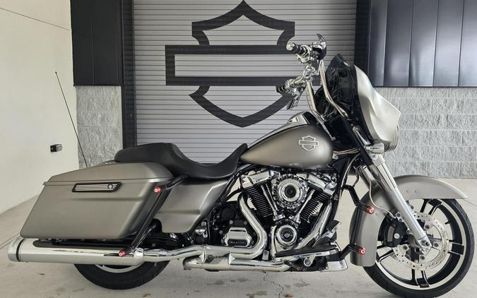 2017 Harley-Davidson® Street Glide® Special Charcoal Denim