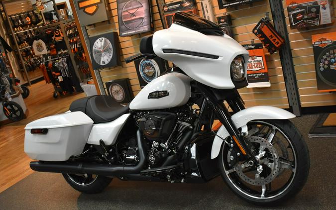 FLHX 2024 Street Glide®