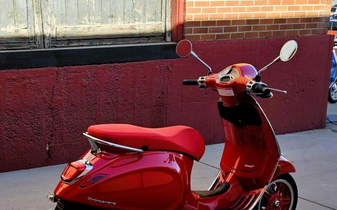 2025 Vespa Primavera 50 Red