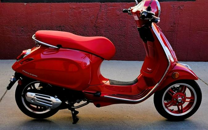 2025 Vespa Primavera 50 Red