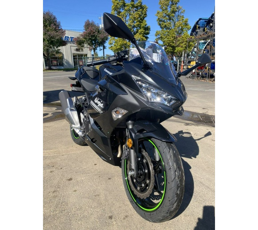 2022 Kawasaki Ninja® 400 ABS