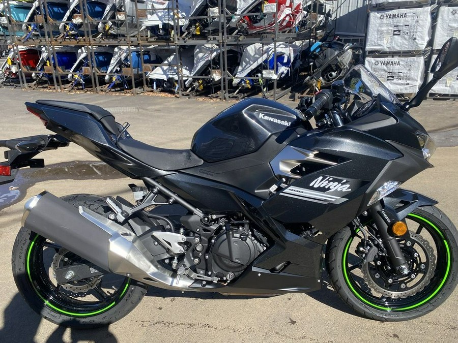 2022 Kawasaki Ninja® 400 ABS