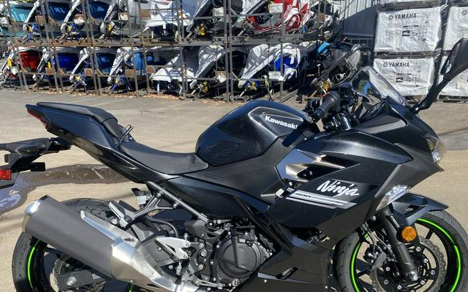 2022 Kawasaki Ninja® 400 ABS