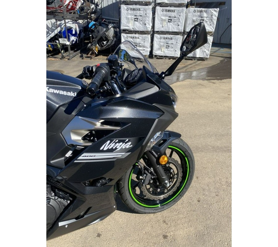 2022 Kawasaki Ninja® 400 ABS