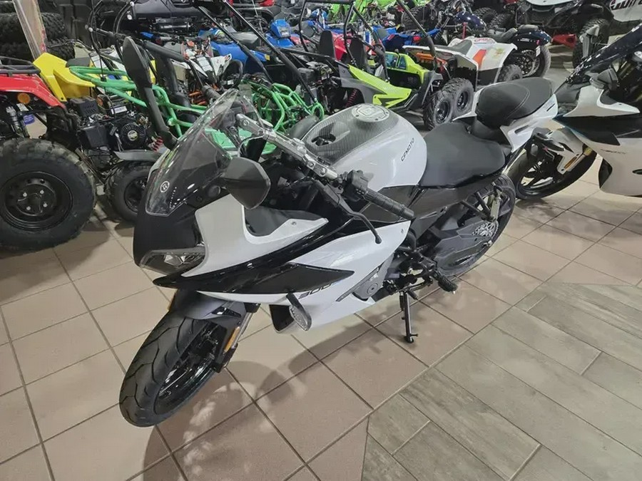 New 2025 CFMOTO 300SS