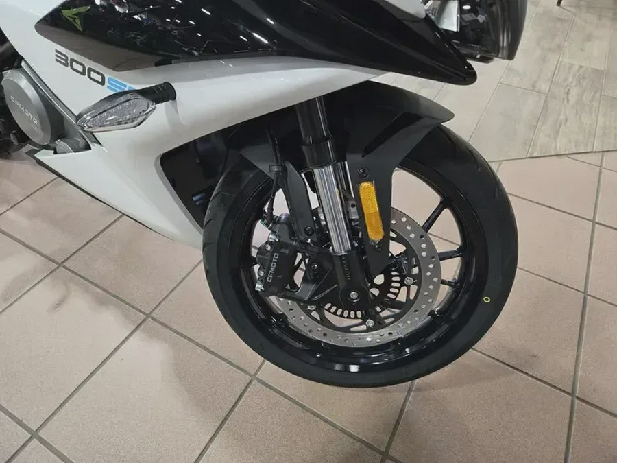 New 2025 CFMOTO 300SS