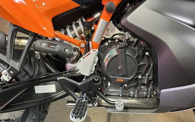 2027 KTM 890 Adventure R Rally