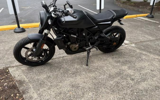 2019 Husqvarna Svartpilen 701