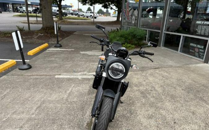 2019 Husqvarna Svartpilen 701