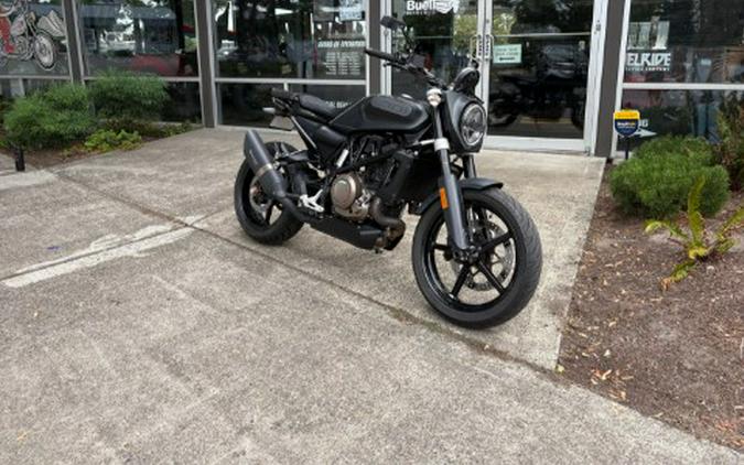 2019 Husqvarna Svartpilen 701