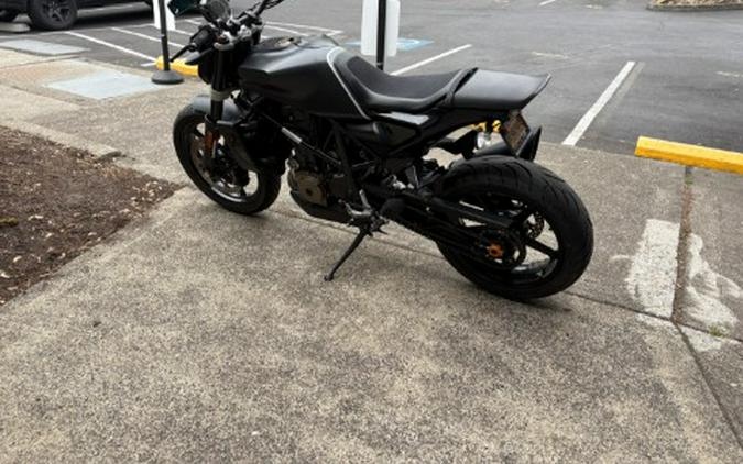 2019 Husqvarna Svartpilen 701