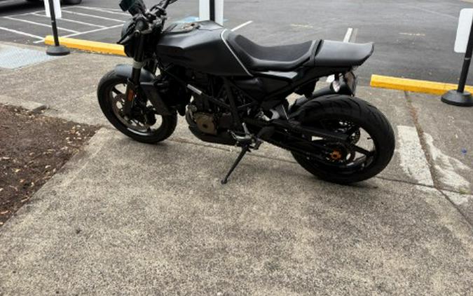 2019 Husqvarna Svartpilen 701