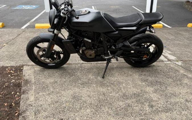 2019 Husqvarna Svartpilen 701