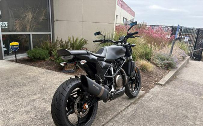 2019 Husqvarna Svartpilen 701