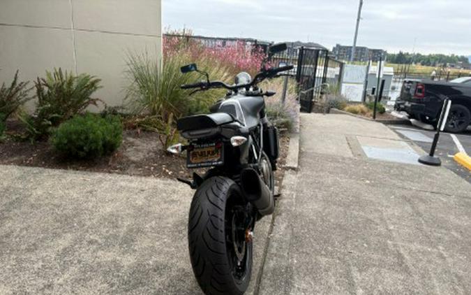 2019 Husqvarna Svartpilen 701