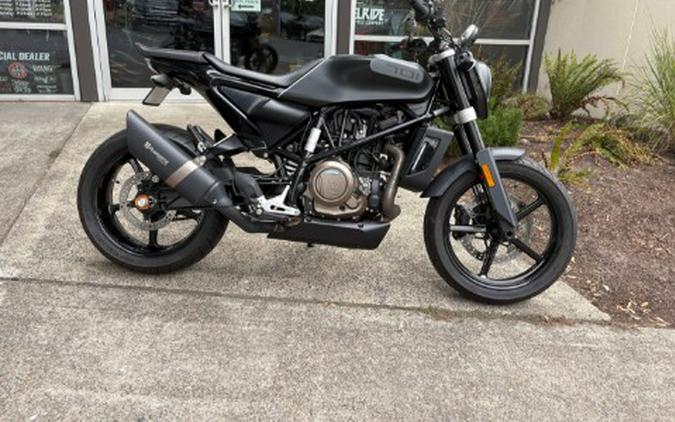 2019 Husqvarna Svartpilen 701