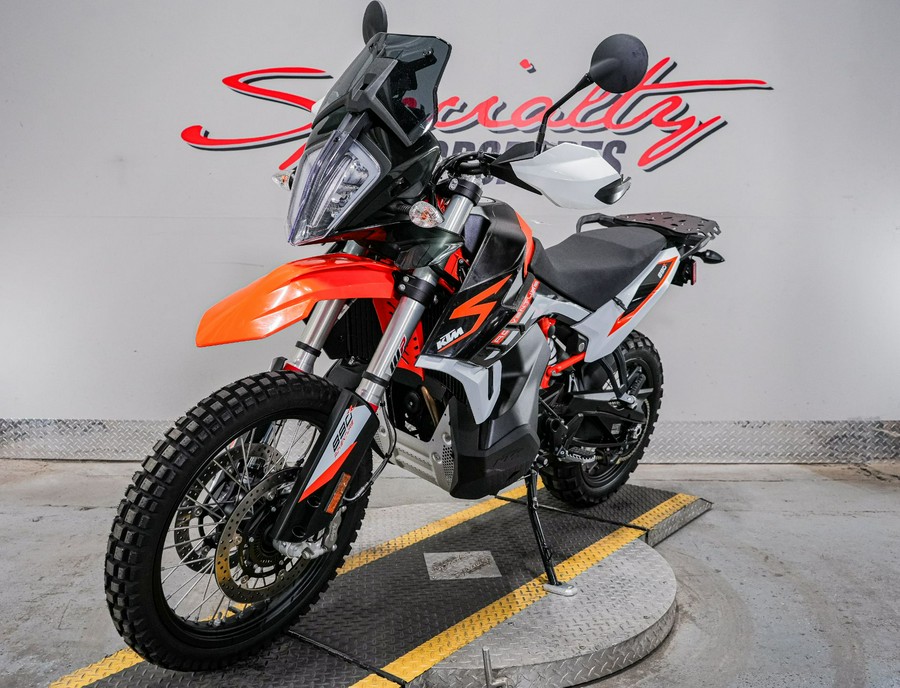 2022 KTM 890 Adventure