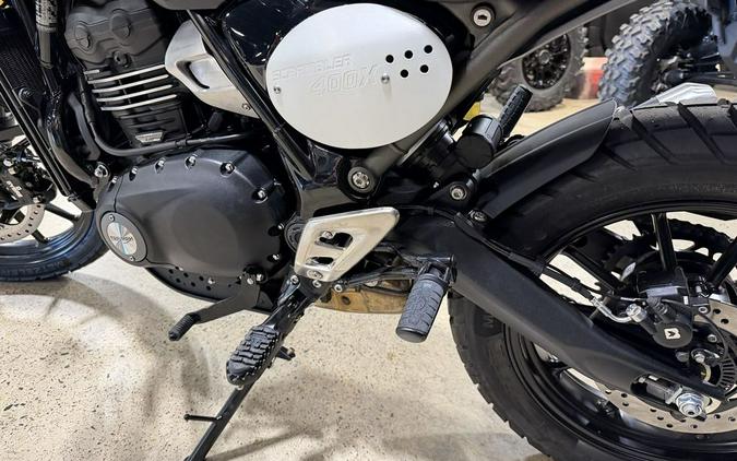 2026 Triumph Scrambler 400 X Baja Orange/Aluminium