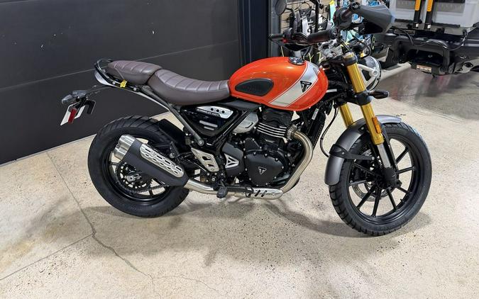 2026 Triumph Scrambler 400 X Baja Orange/Aluminium