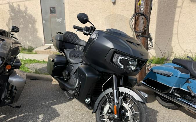 2023 Indian Pursuit® Dark Horse® with Premium Package