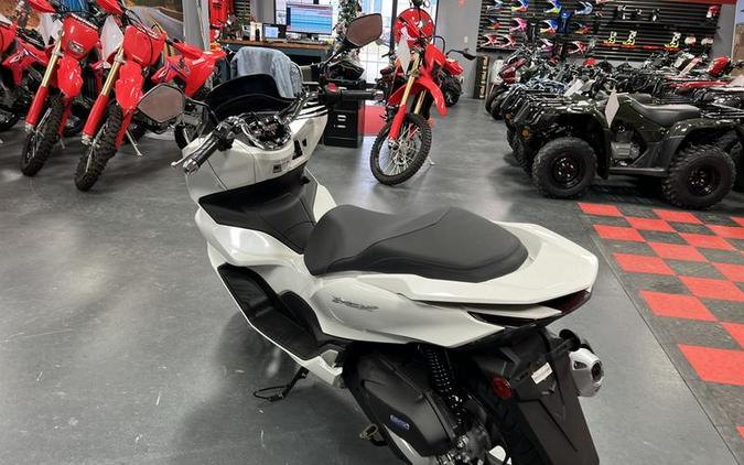 2022 Honda® PCX