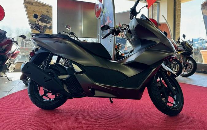 2023 Honda® PCX