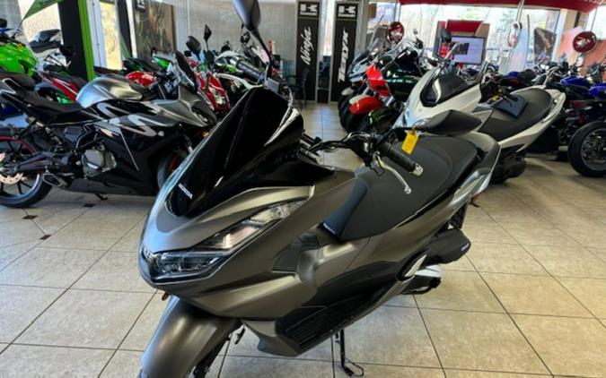 2023 Honda® PCX