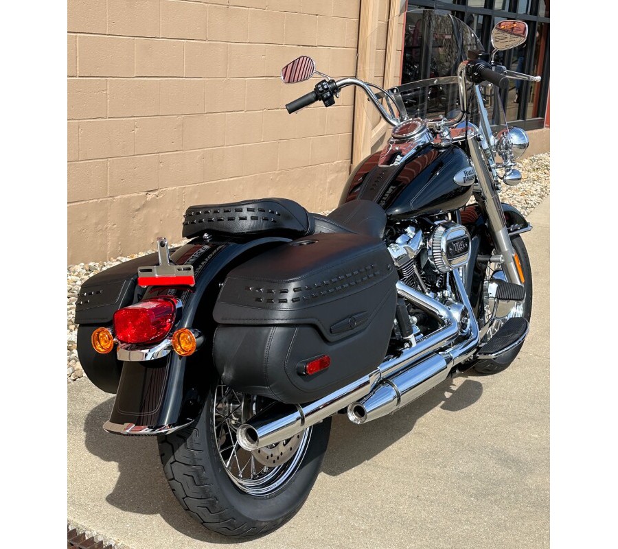 2024 Harley-Davidson Heritage Classic Vivid Black