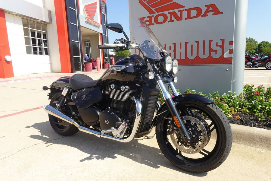 2011 Triumph Thunderbird Storm