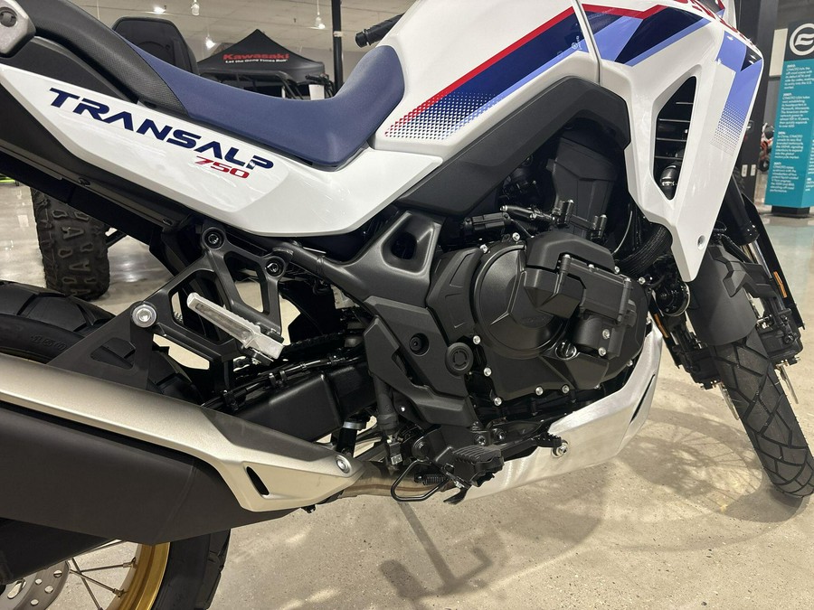 2026 Honda TRANSALP E-CLUTCH