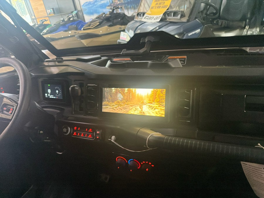 2027 Can-Am Defender XU MAX LONE STAR CAB HD11
