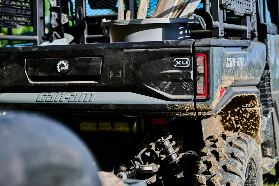 2027 Can-Am Defender XU XT CAB HD10