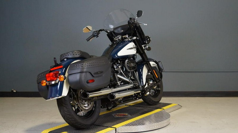 2019 Harley-Davidson® FLHCS - Heritage Classic 114