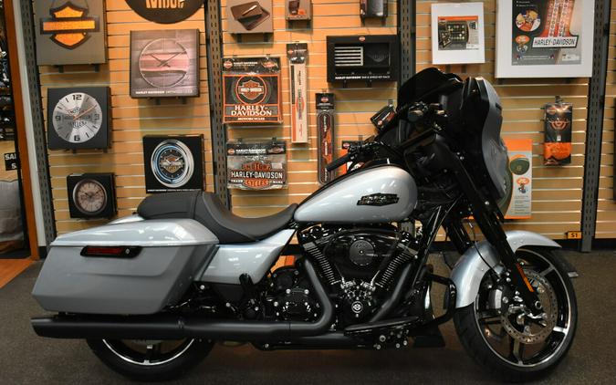 FLHX 2024 Street Glide®