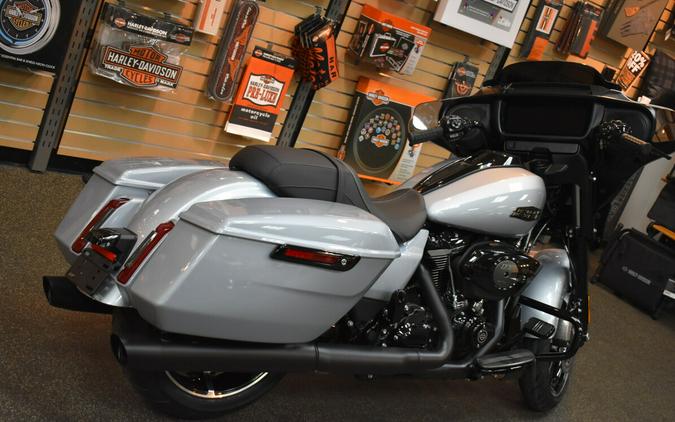 FLHX 2024 Street Glide®