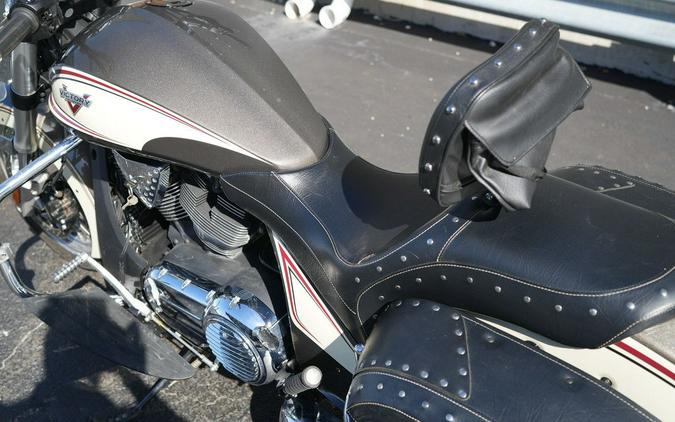 2014 Victory Motorcycles Cross Roads Classic Two-Tone Bronze Mist Khaki