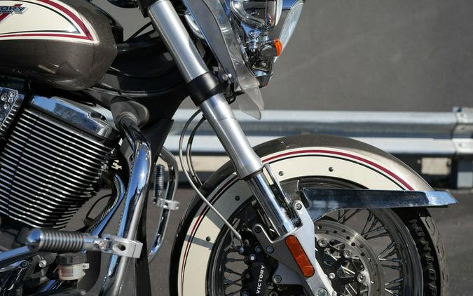 2014 Victory Motorcycles Cross Roads Classic Two-Tone Bronze Mist Khaki