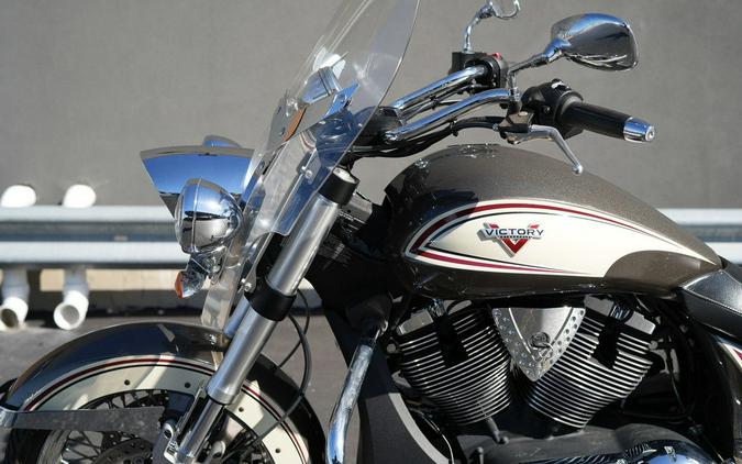 2014 Victory Motorcycles Cross Roads Classic Two-Tone Bronze Mist Khaki