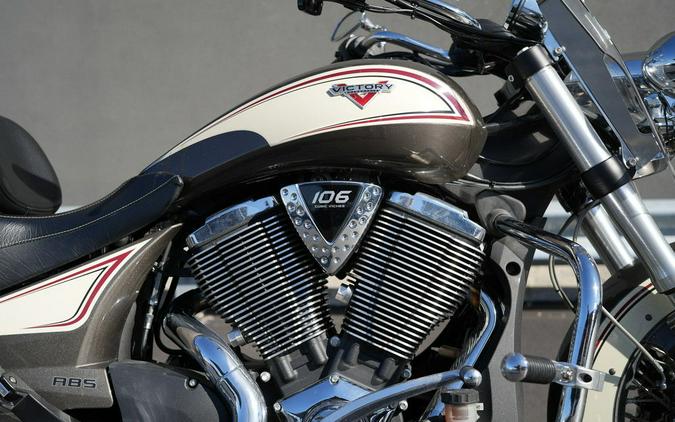 2014 Victory Motorcycles Cross Roads Classic Two-Tone Bronze Mist Khaki