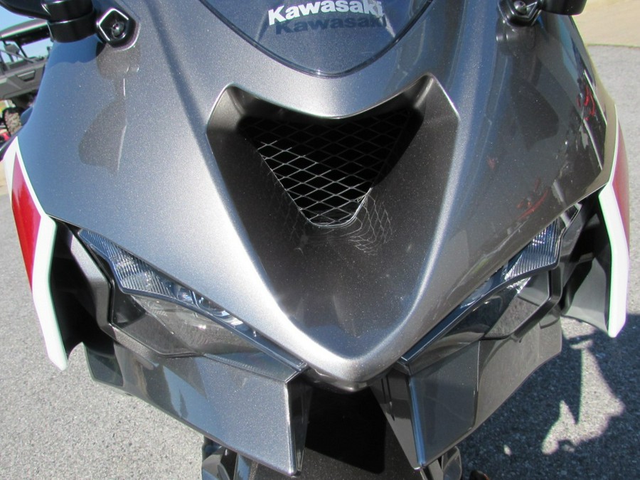 2024 Kawasaki ZX636JRFAN