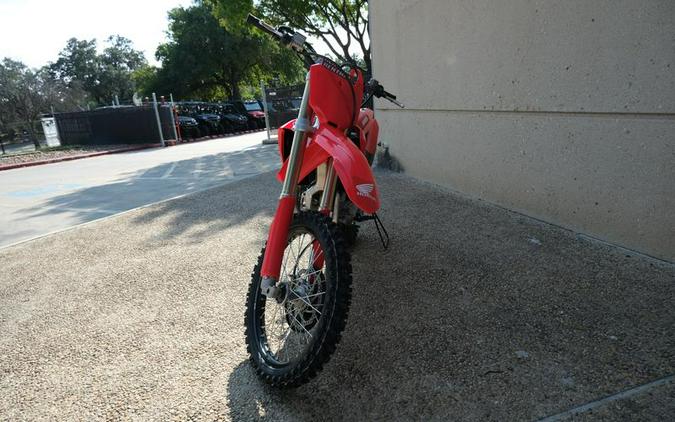 New 2025 HONDA CRF450RS RED