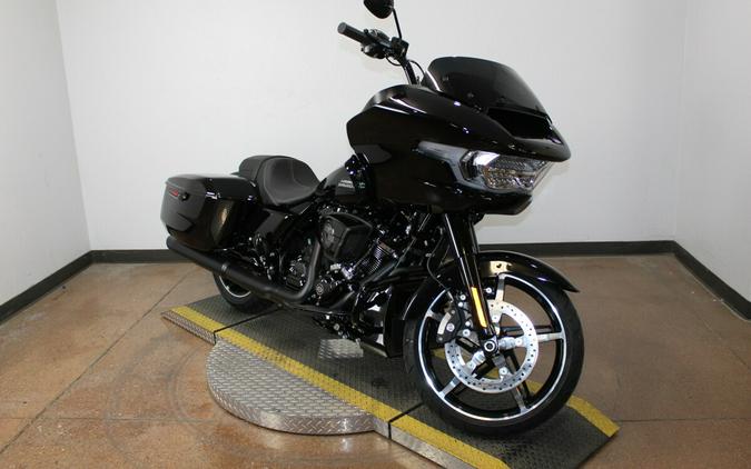 Harley-Davidson® Road Glide™ 2026 Vivid Black