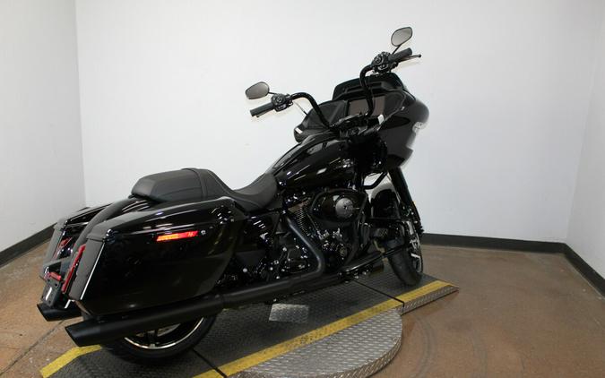 Harley-Davidson® Road Glide™ 2026 Vivid Black